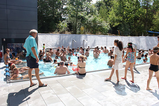 geheiztes Außenbecken im Cosimawellenbad (©Foto: Martin Schmitz)